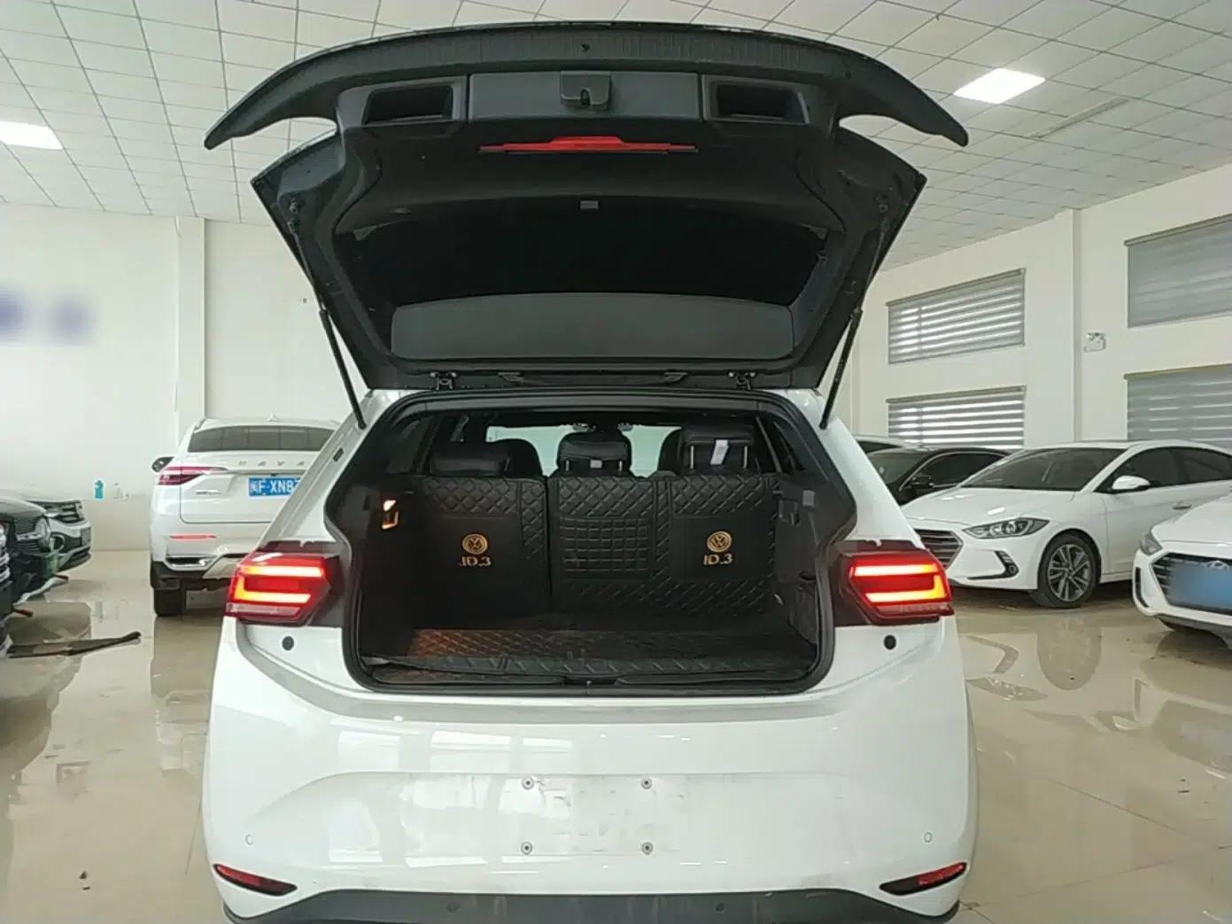 Volkswagen ID.3 2025 Smart Edition Outstanding Model — миниатюра 28