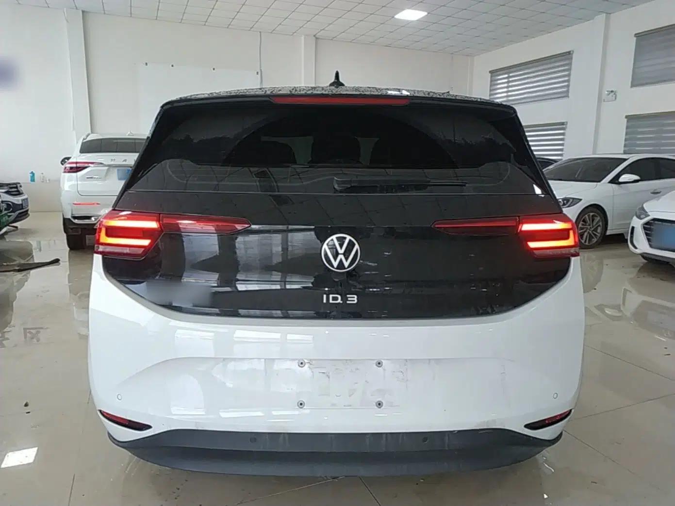 Volkswagen ID.3 2025 Smart Edition Outstanding Model — миниатюра 5