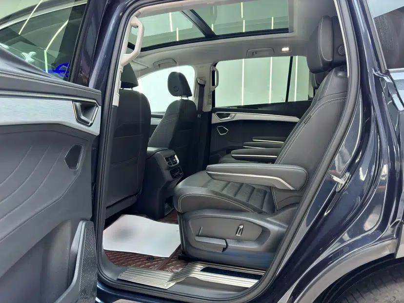 Volkswagen Talagon 2022 380TSI Four-Wheel Drive Luxury "Jiajing" Edition Pro 6 Seats — миниатюра 18