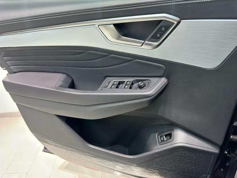 Volkswagen Talagon 2022 380TSI Four-Wheel Drive Luxury "Jiajing" Edition Pro 6 Seats — миниатюра 21
