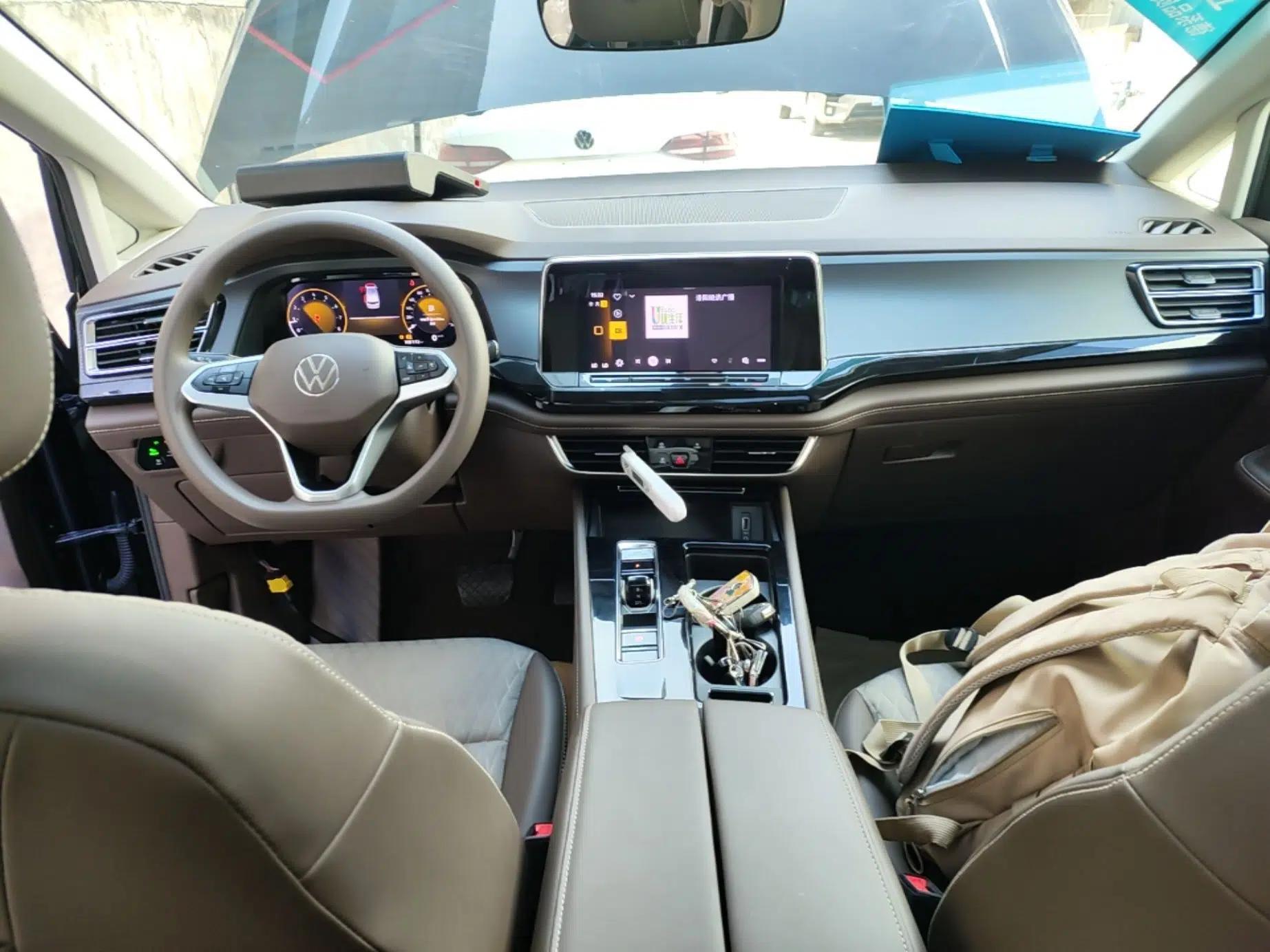 Volkswagen Viloran 2024 330TSI Business Edition — миниатюра 12