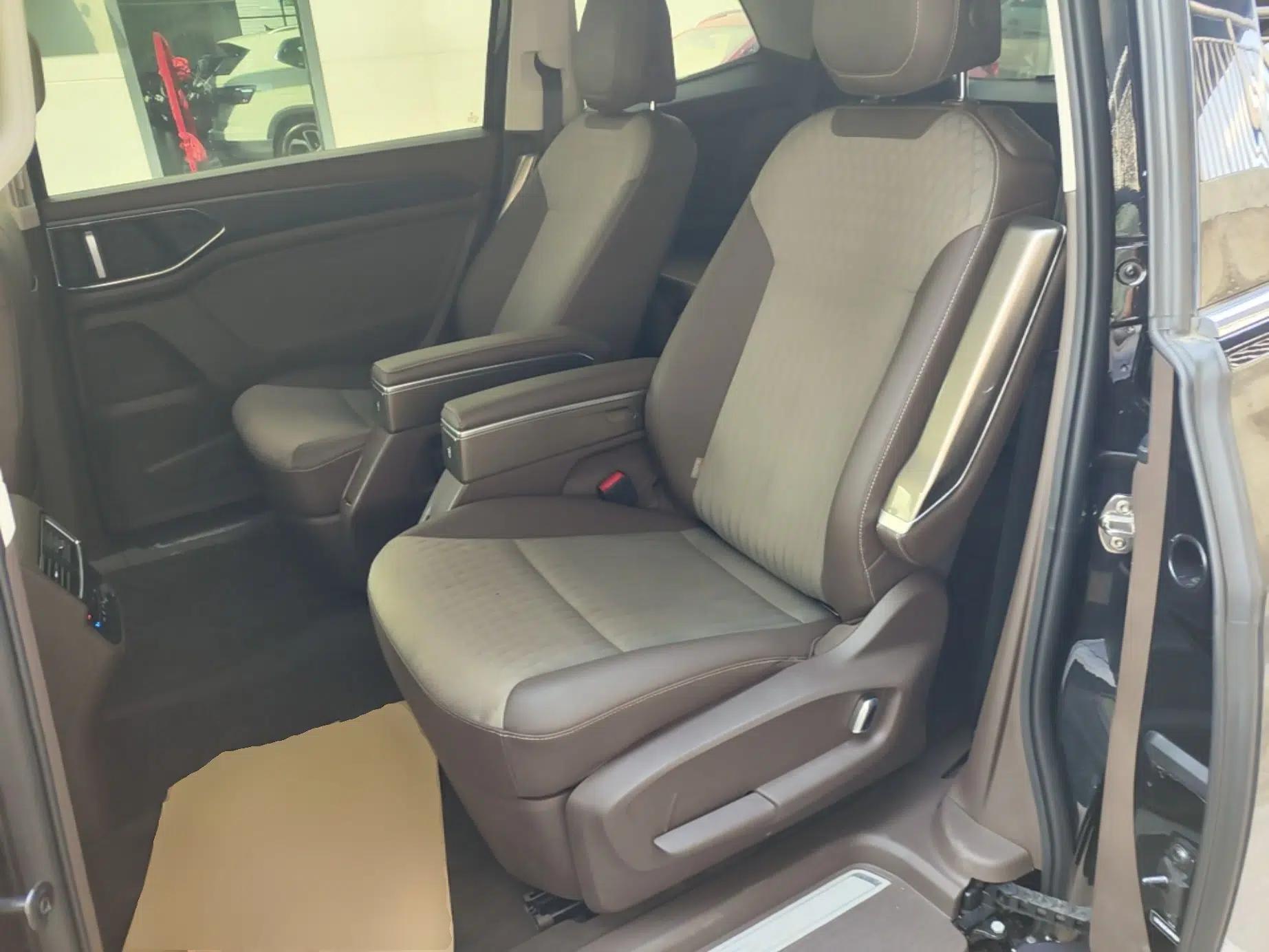 Volkswagen Viloran 2024 330TSI Business Edition — миниатюра 20