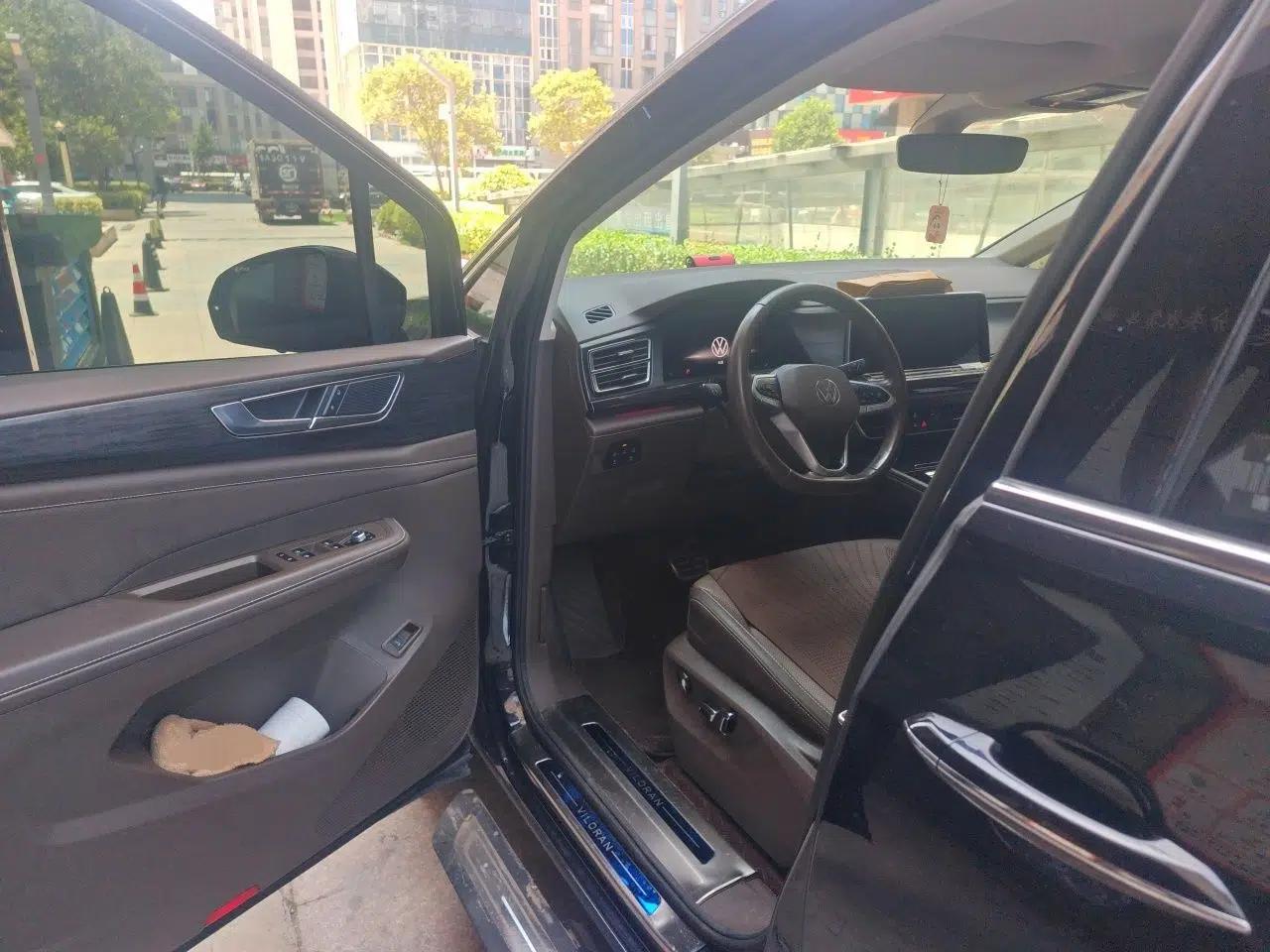 Volkswagen Viloran 2023 Revised Version 380TSI Luxury Edition — миниатюра 16