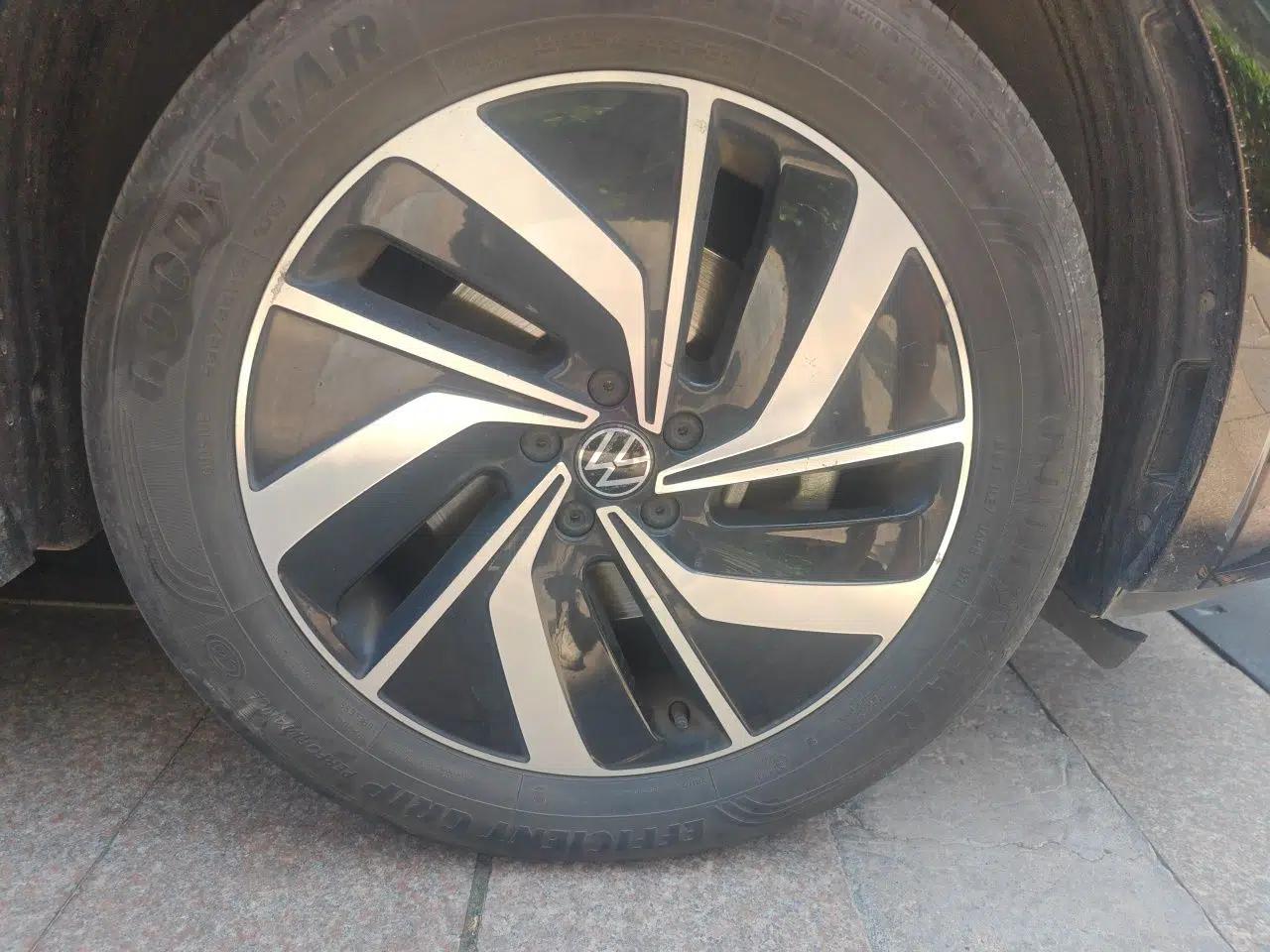 Volkswagen Viloran 2023 Revised Version 380TSI Luxury Edition — миниатюра 8