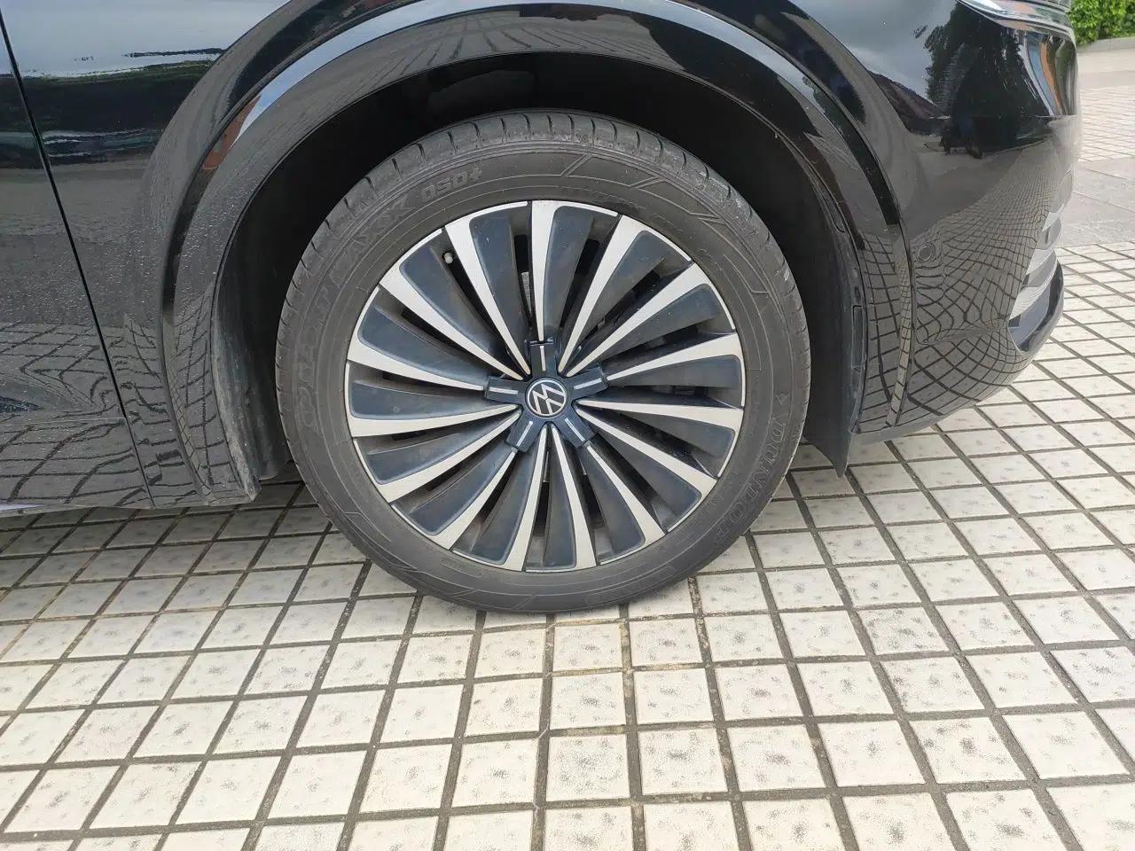Volkswagen Viloran 2022 380TSI Prestige Edition — миниатюра 8