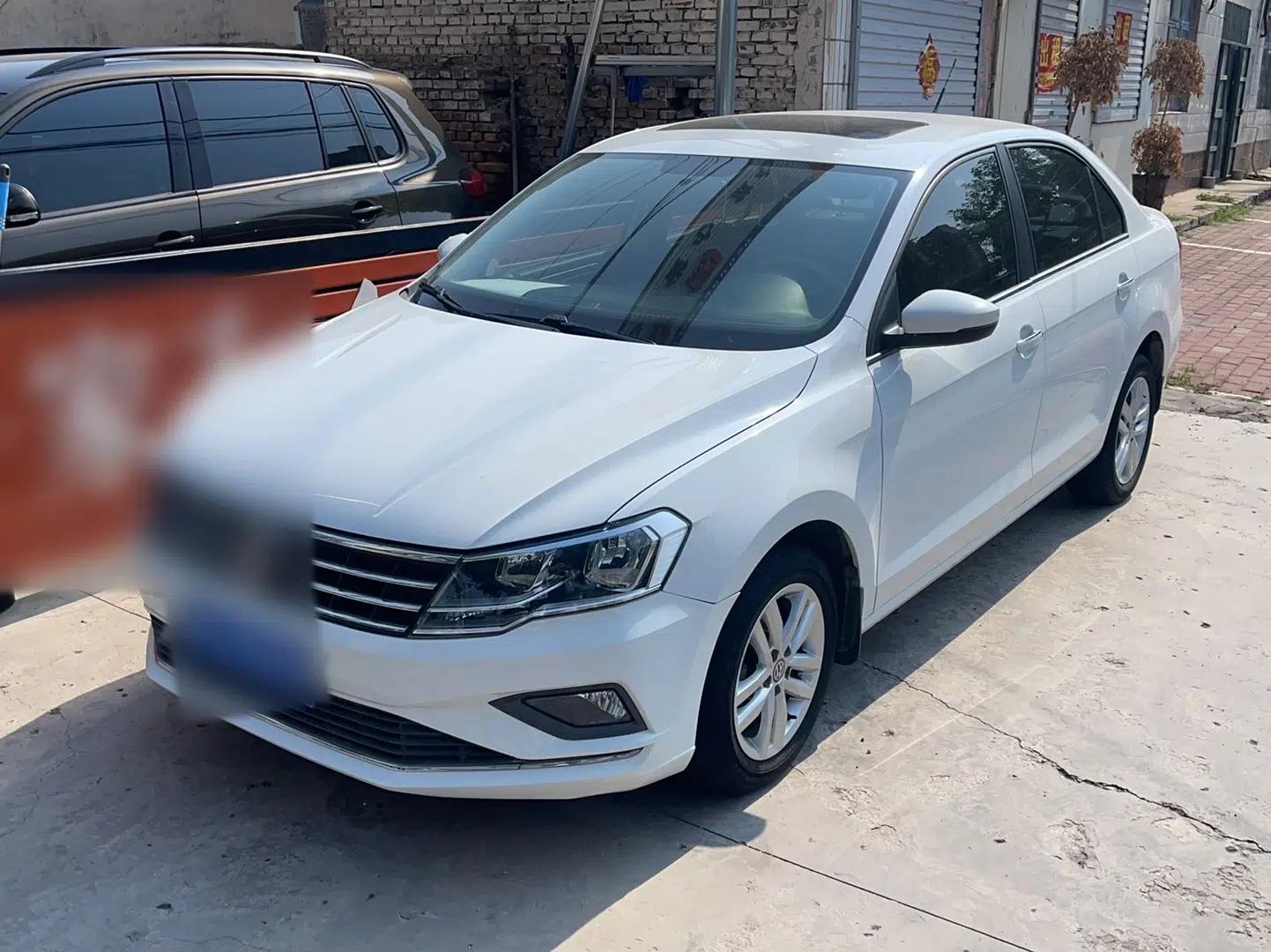 Volkswagen Jetta 2017 1.4L Manual Comfort Model — миниатюра 1
