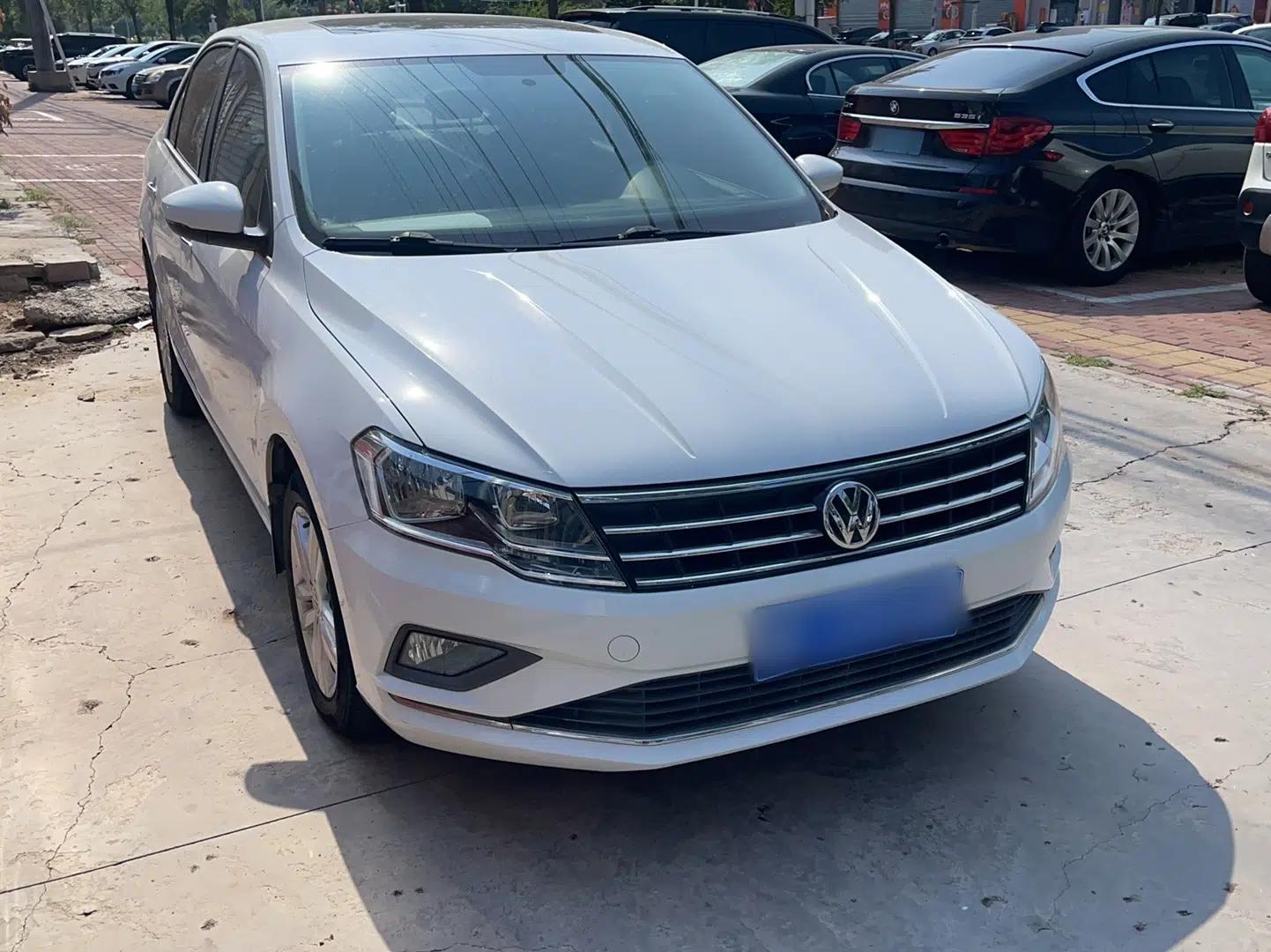 Volkswagen Jetta 2017 1.4L Manual Comfort Model — миниатюра 3