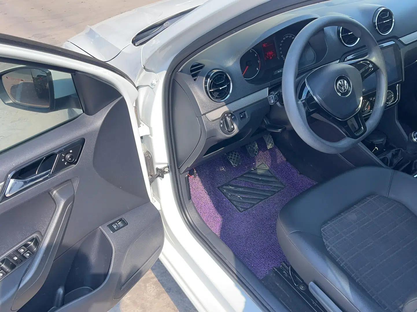Volkswagen Jetta 2017 1.4L Manual Comfort Model — миниатюра 8