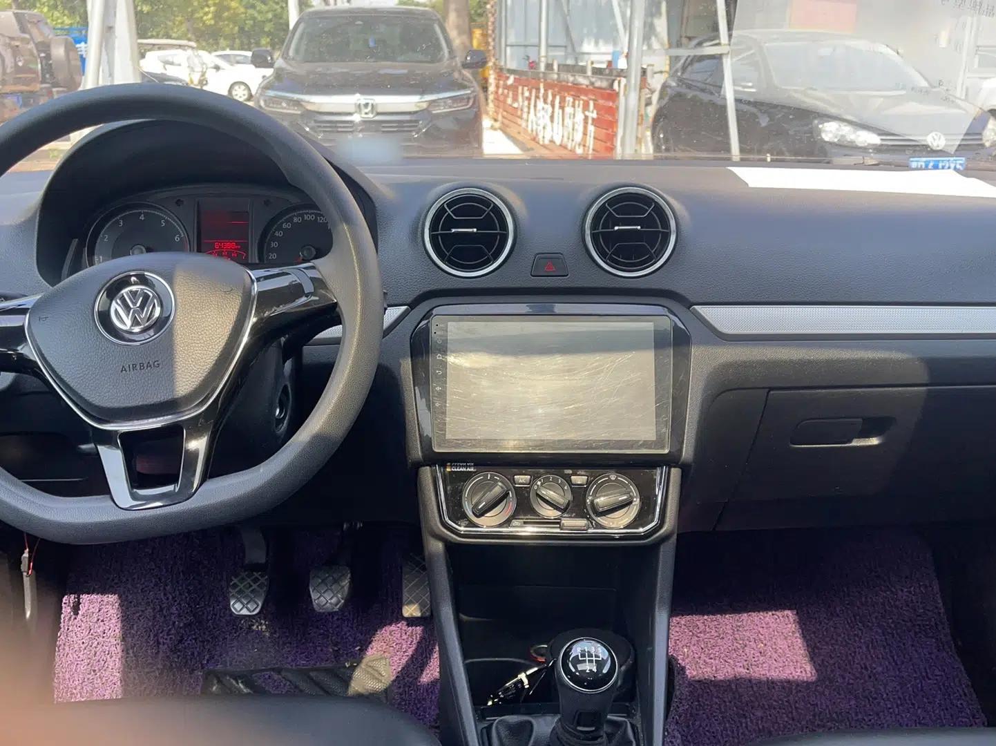 Volkswagen Jetta 2017 1.4L Manual Comfort Model — миниатюра 10