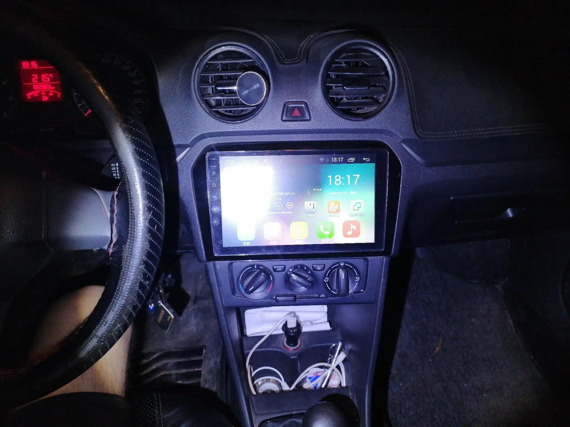 Volkswagen Jetta 2015 1.6L Manual Fashion Edition — миниатюра 13