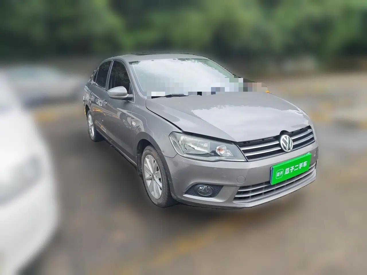 Volkswagen Jetta 2013 1.6L Manual Comfort Model — миниатюра 3