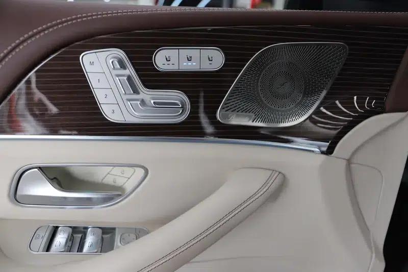 2022 Maybach GLS 480 4MATIC — миниатюра 12