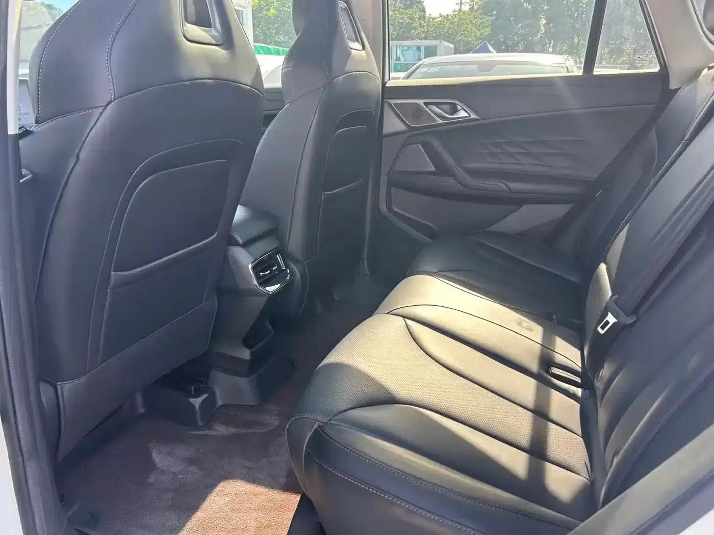 Roewe RX5 2023 1.5T Luxury Sliding Screen Edition — миниатюра 7