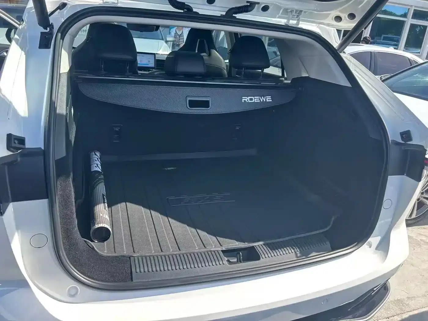 Roewe RX5 2023 1.5T Luxury Sliding Screen Edition — миниатюра 8