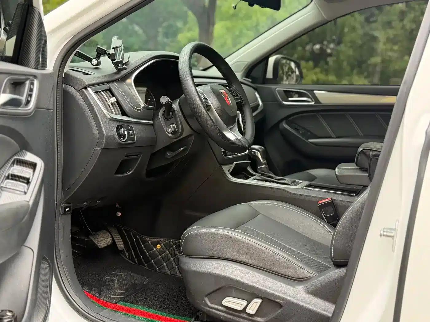 Roewe RX5 2020 20T Automatic 4G Connected Super Flagship Edition — миниатюра 4