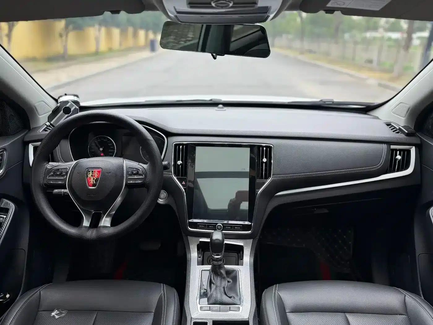 Roewe RX5 2020 20T Automatic 4G Connected Super Flagship Edition — миниатюра 5