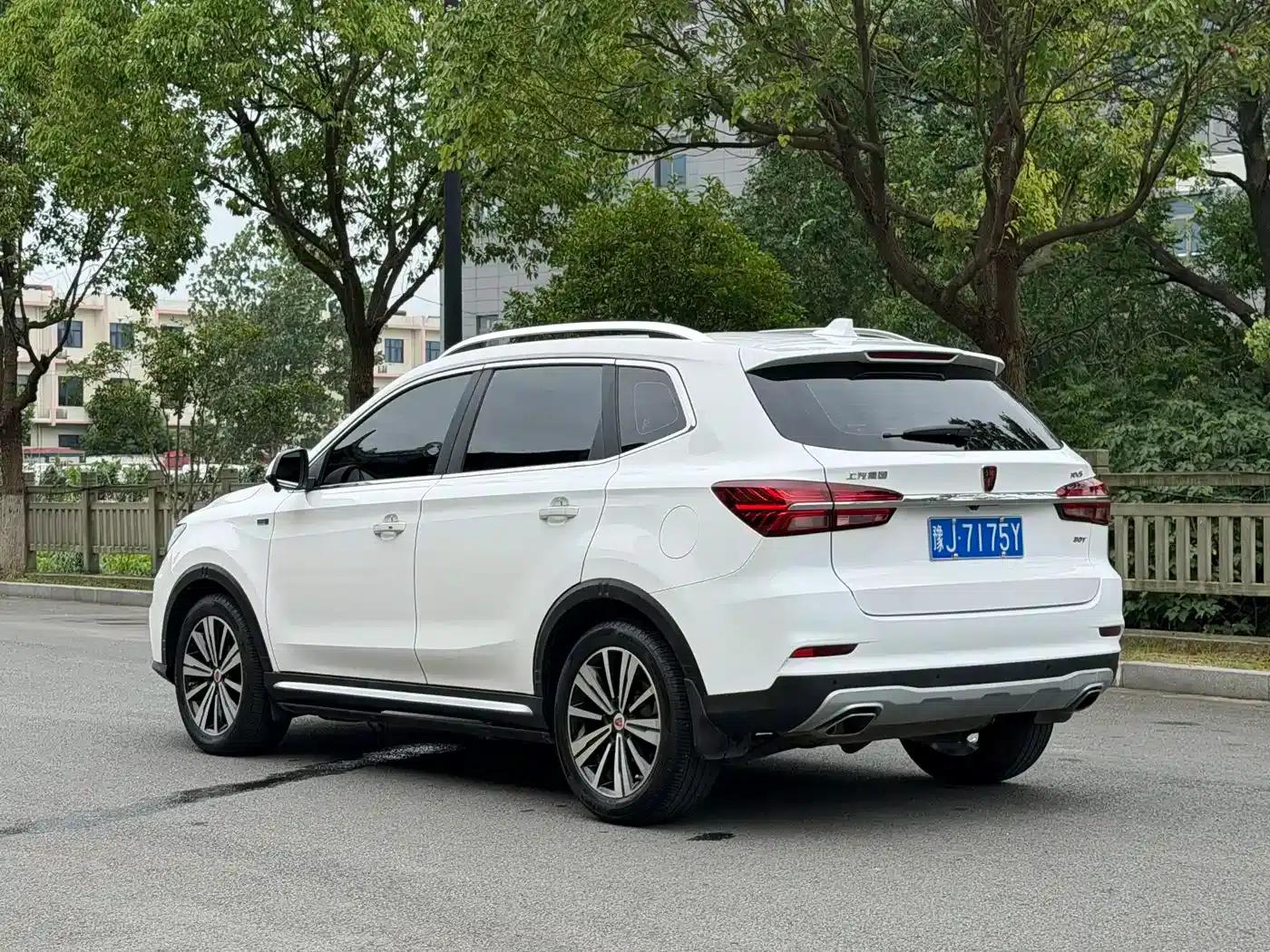 Roewe RX5 2020 20T Automatic 4G Connected Super Flagship Edition — миниатюра 9