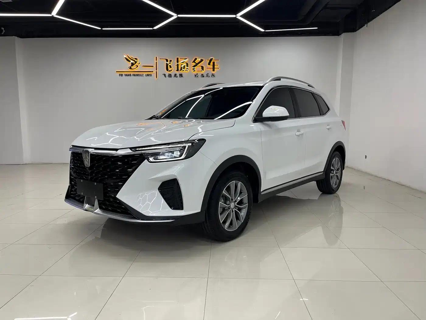 Roewe RX5 2025 PLUS 330TGI Automatic Trendsetting Smart Edition — миниатюра 1