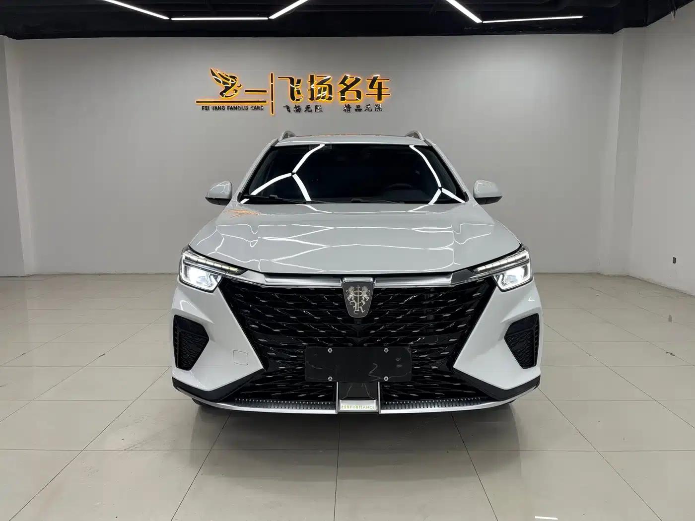 Roewe RX5 2025 PLUS 330TGI Automatic Trendsetting Smart Edition — миниатюра 2