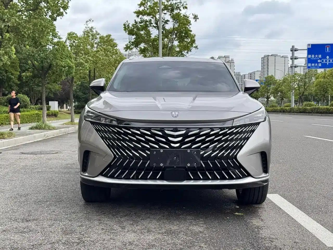Roewe RX5 2023 1.5T Luxury Sliding Screen Edition — миниатюра 2