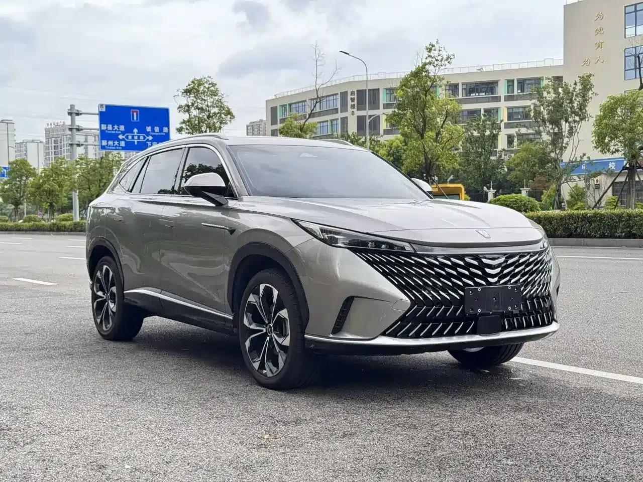 Roewe RX5 2023 1.5T Luxury Sliding Screen Edition — миниатюра 3