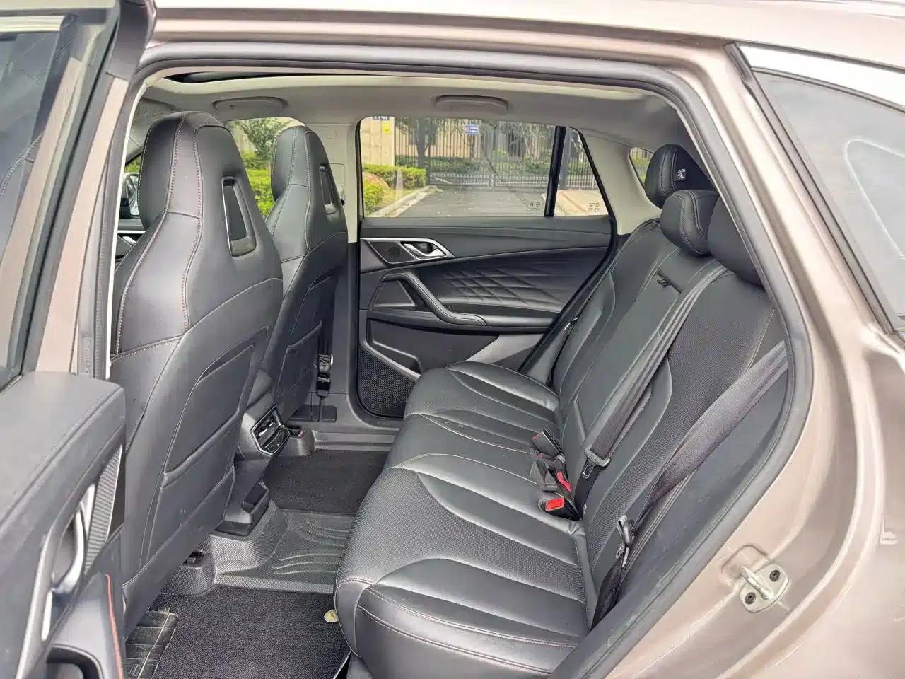 Roewe RX5 2023 1.5T Luxury Sliding Screen Edition — миниатюра 9