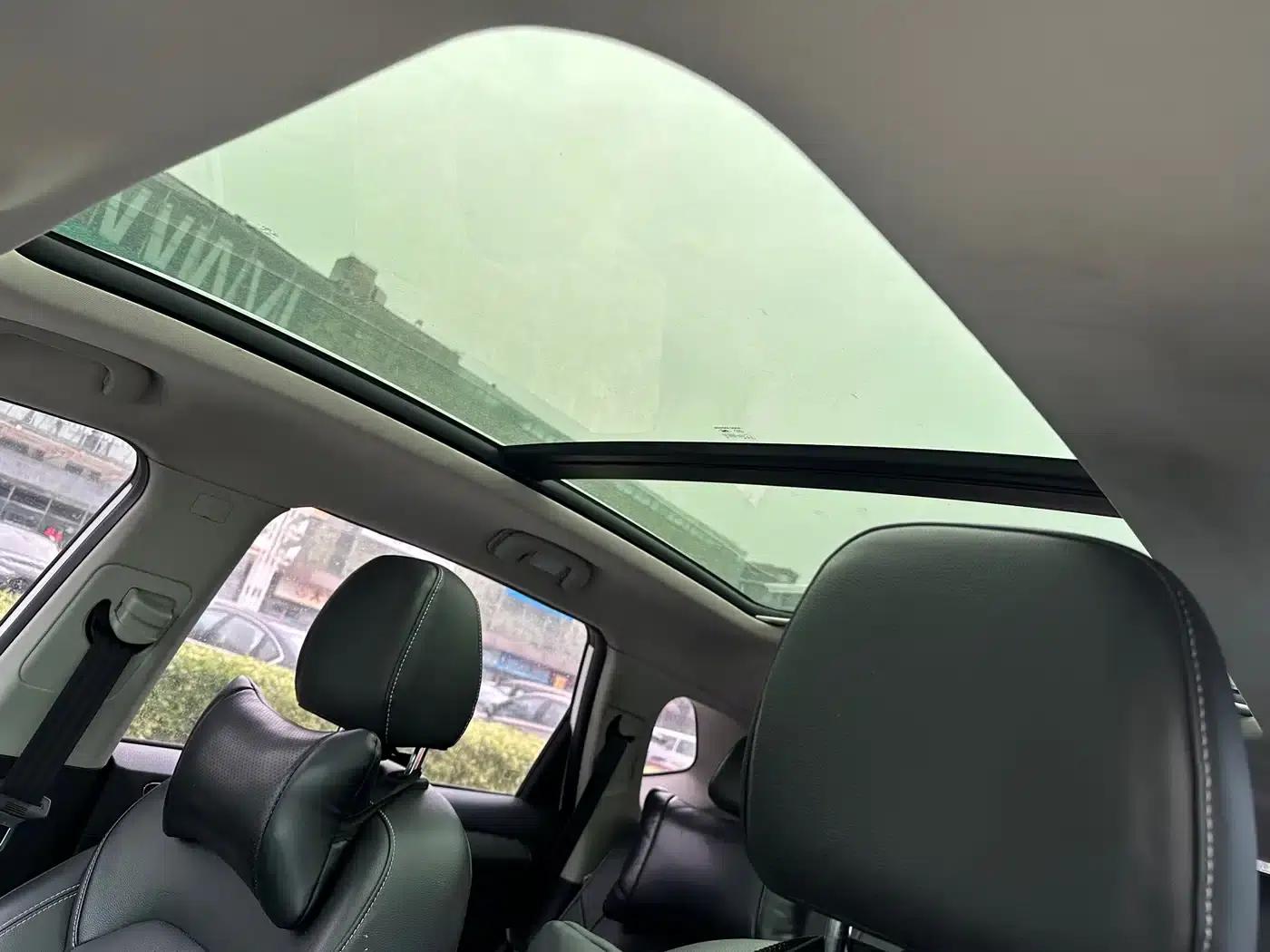 Roewe RX5 2016 20T Two-Wheel Drive Automatic Flagship Edition — миниатюра 13