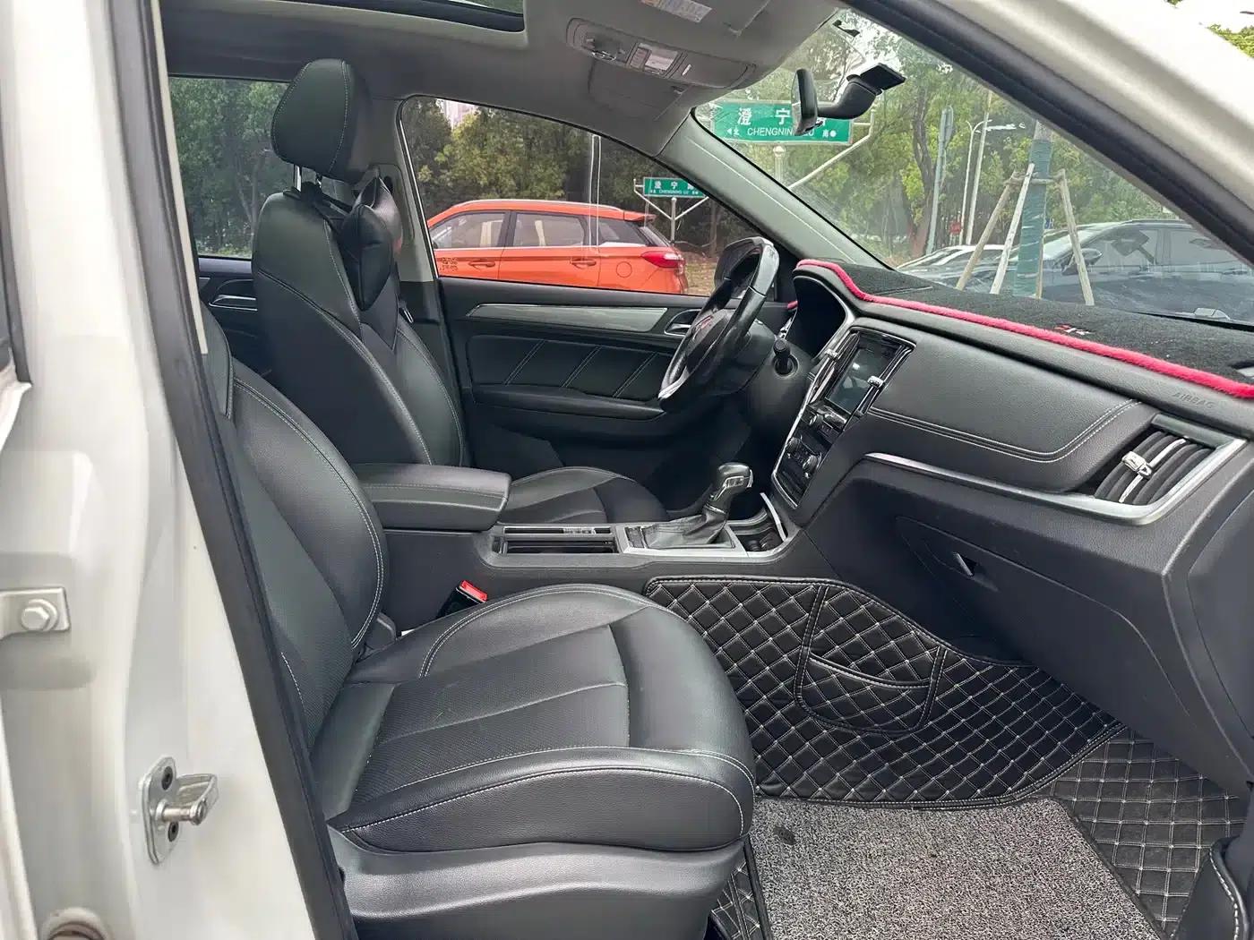 Roewe RX5 2016 20T Two-Wheel Drive Automatic Flagship Edition — миниатюра 7