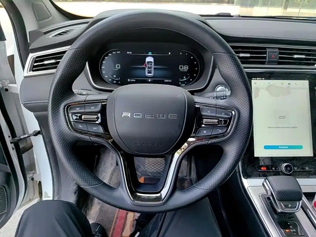 Roewe RX5 2023 PLUS 330TGI Automatic Trendsetting Smart Edition — миниатюра 11