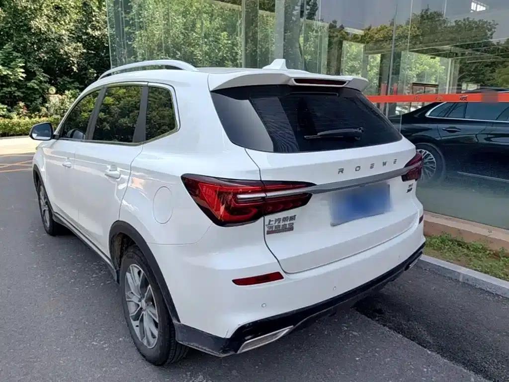 Roewe RX5 2023 PLUS 330TGI Automatic Trendsetting Smart Edition — миниатюра 5