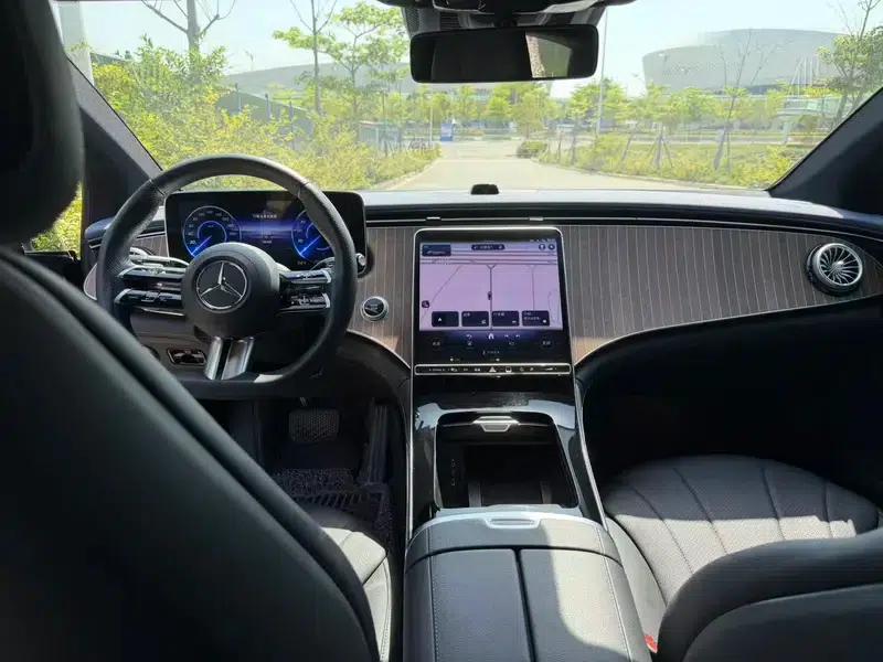 Mercedes-Benz EQE 2022 EQE 350 Pioneer Edition — миниатюра 6