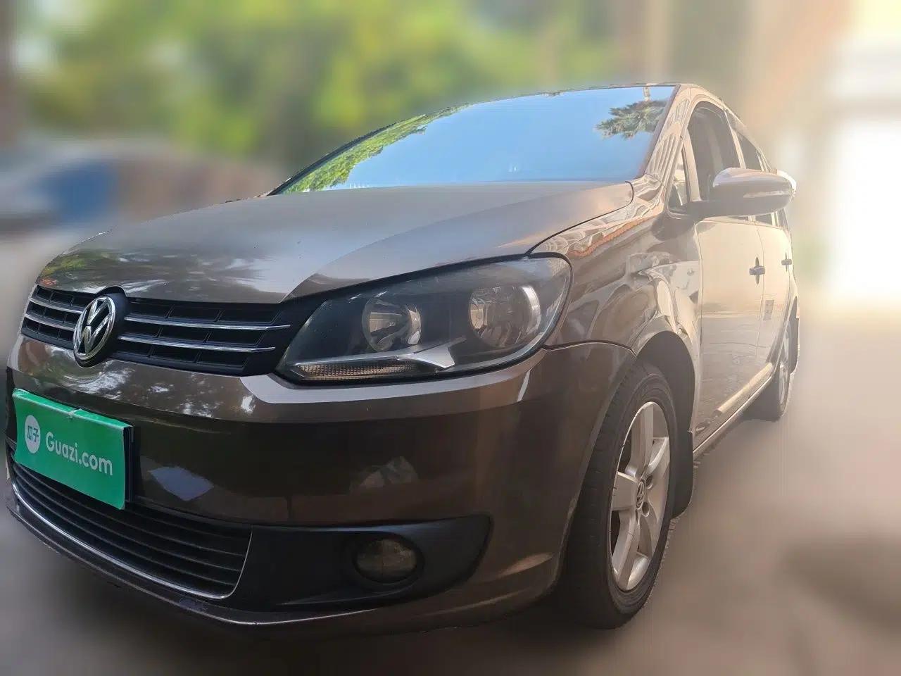 Volkswagen Touran 2013 1.4T Manual Fashion Edition 5 Seats — миниатюра 1