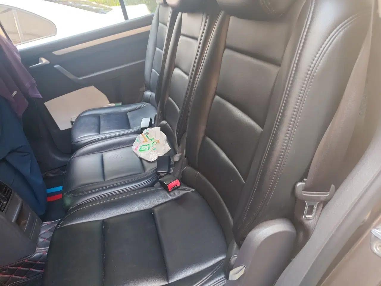 Volkswagen Touran 2013 1.4T Manual Fashion Edition 5 Seats — миниатюра 17