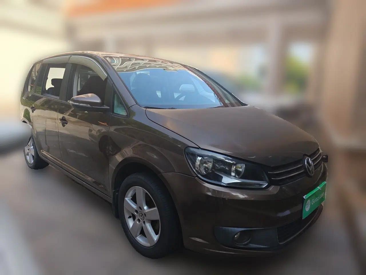 Volkswagen Touran 2013 1.4T Manual Fashion Edition 5 Seats — миниатюра 3