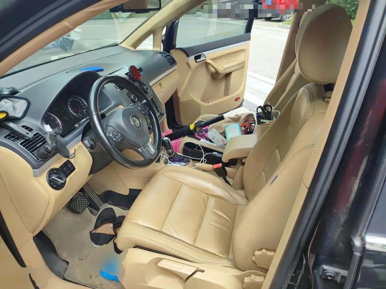 Volkswagen Touran 2011 1.4T DSG Zhiya Edition 5 Seats — миниатюра 15