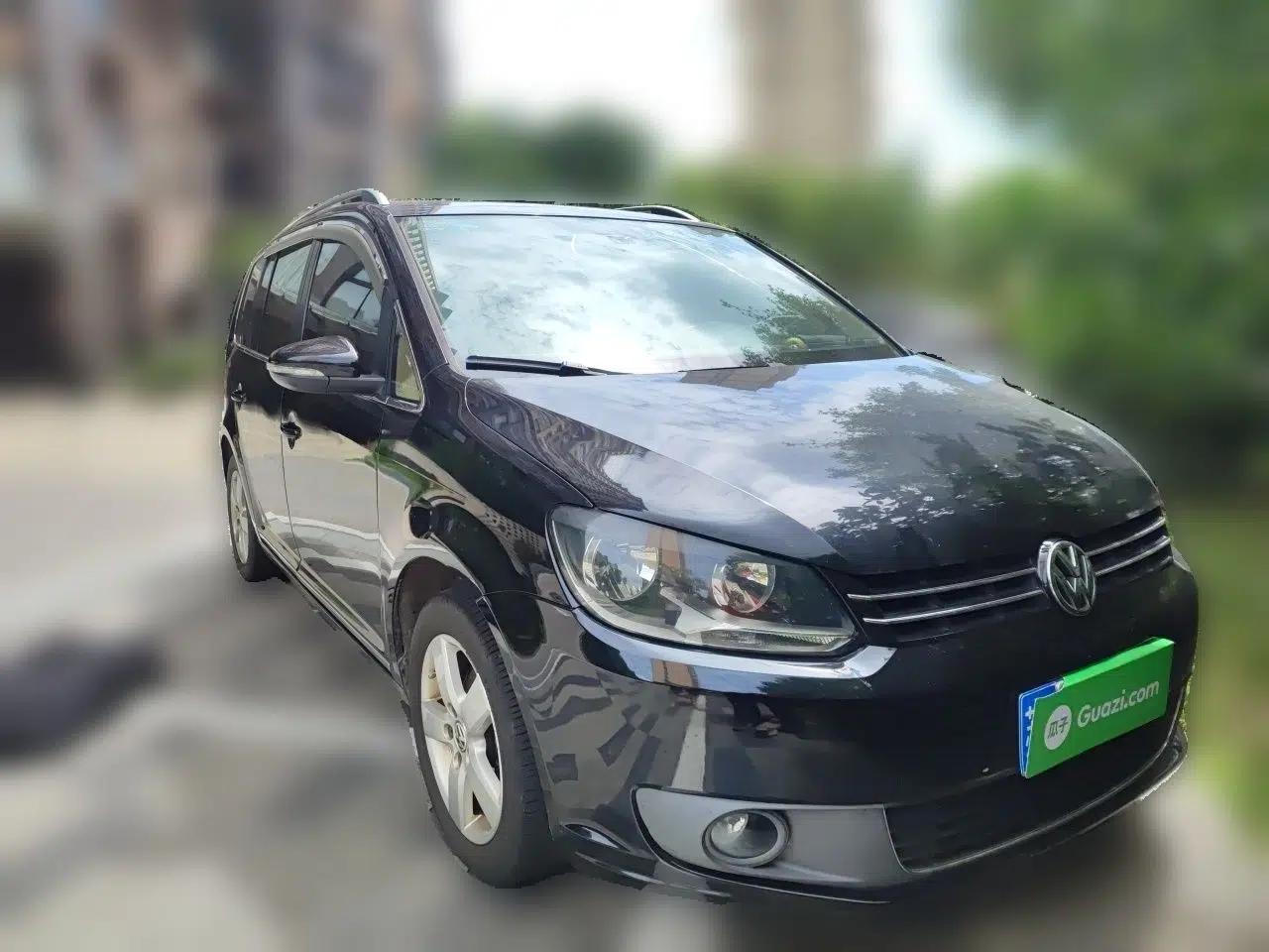 Volkswagen Touran 2011 1.4T DSG Zhiya Edition 5 Seats — миниатюра 3