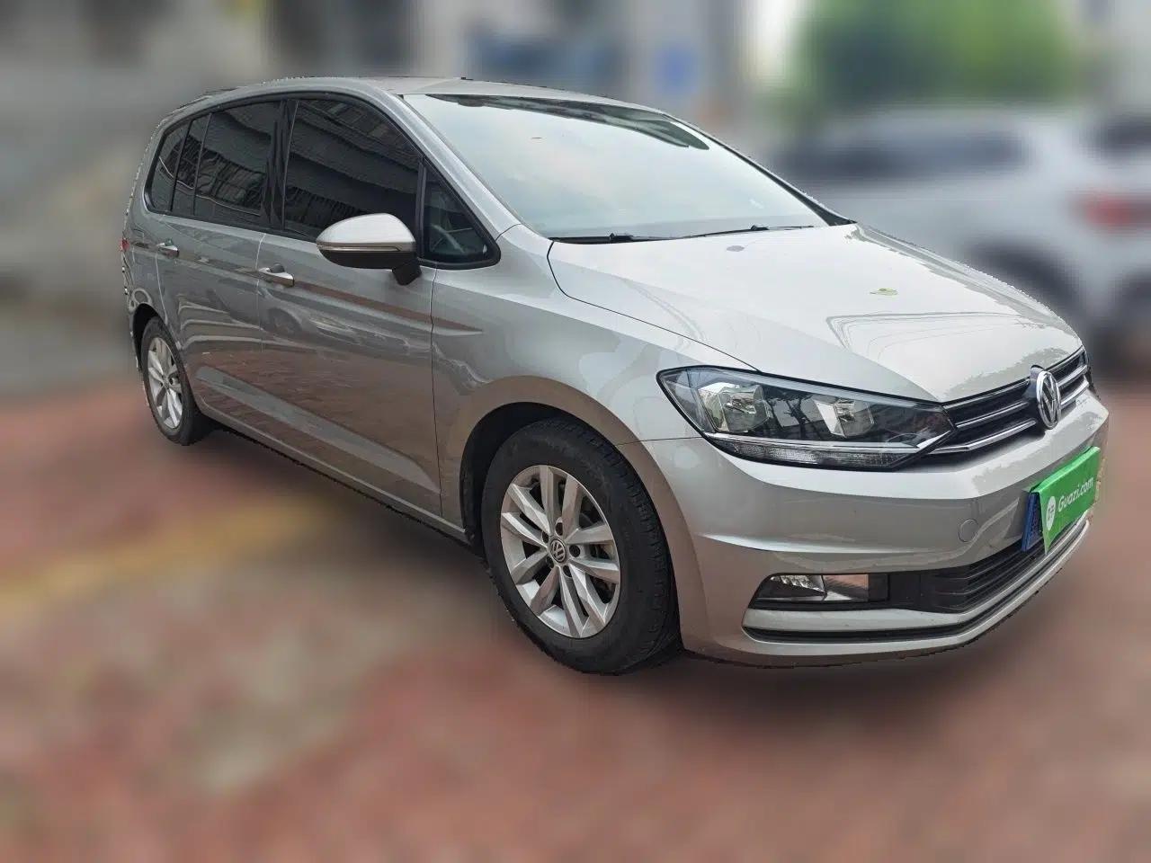 Volkswagen Touran 2021 Volkswagen Touran L 280TSI DSG Style Edition 7 Seats — миниатюра 3