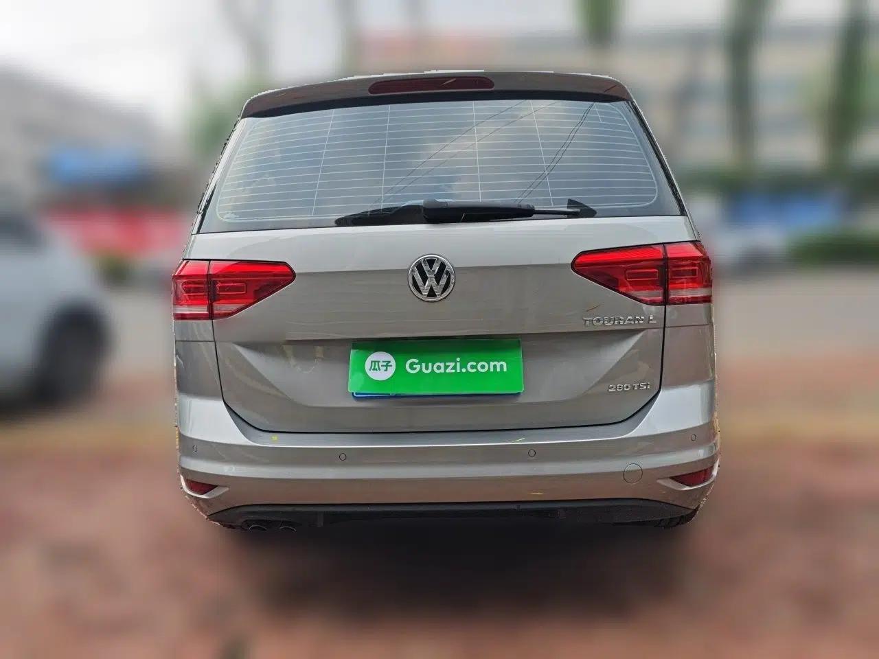 Volkswagen Touran 2021 Volkswagen Touran L 280TSI DSG Style Edition 7 Seats — миниатюра 5