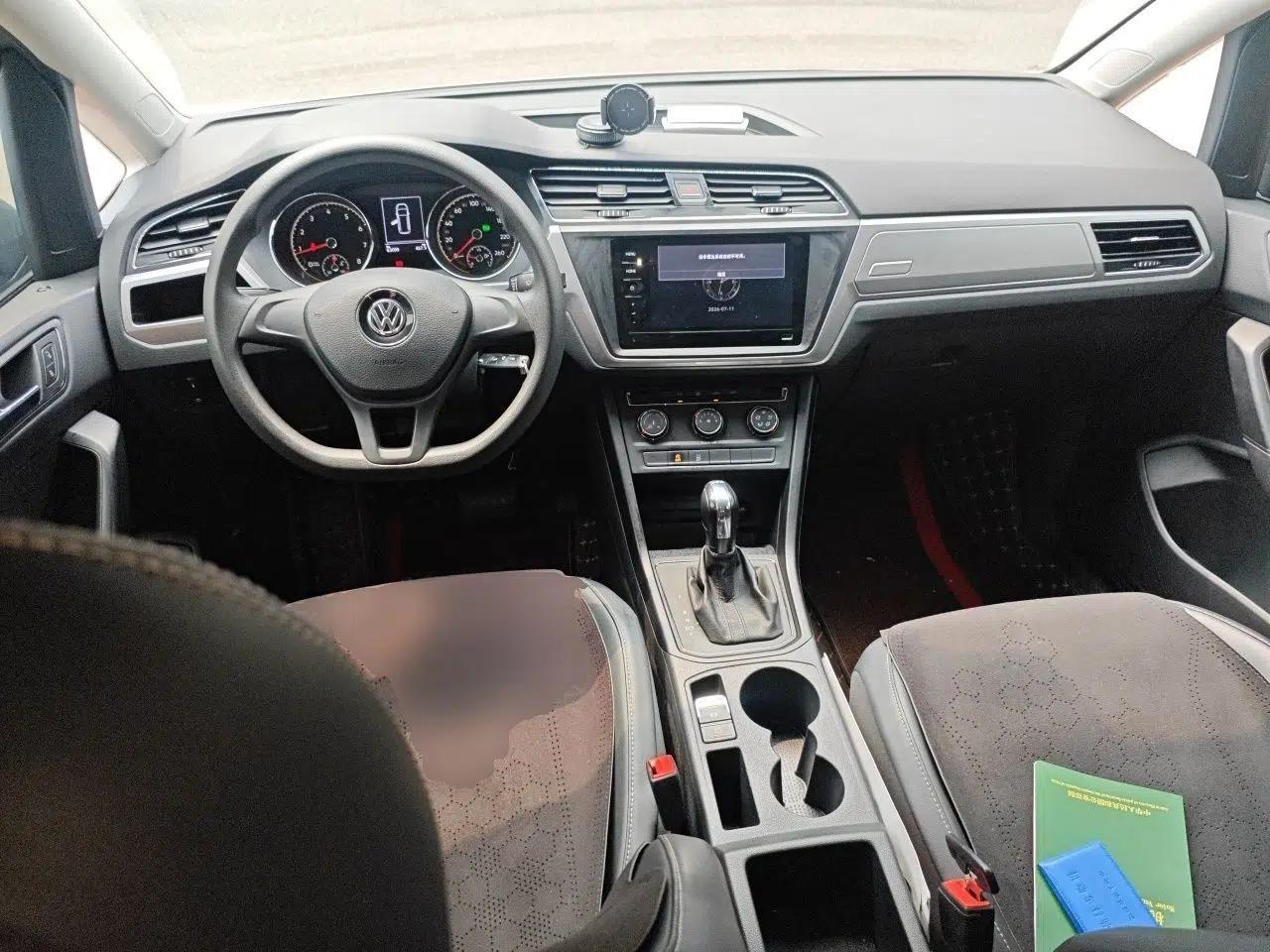 Volkswagen Touran 2021 Volkswagen Touran L 280TSI DSG Style Edition 7 Seats — миниатюра 9