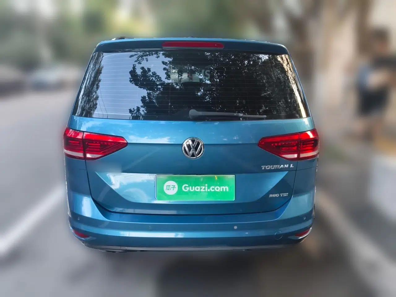 Volkswagen Touran 2018 Volkswagen Touran L 280TSI DSG Comfort Edition 7 Seats China V Emission Standard — миниатюра 5