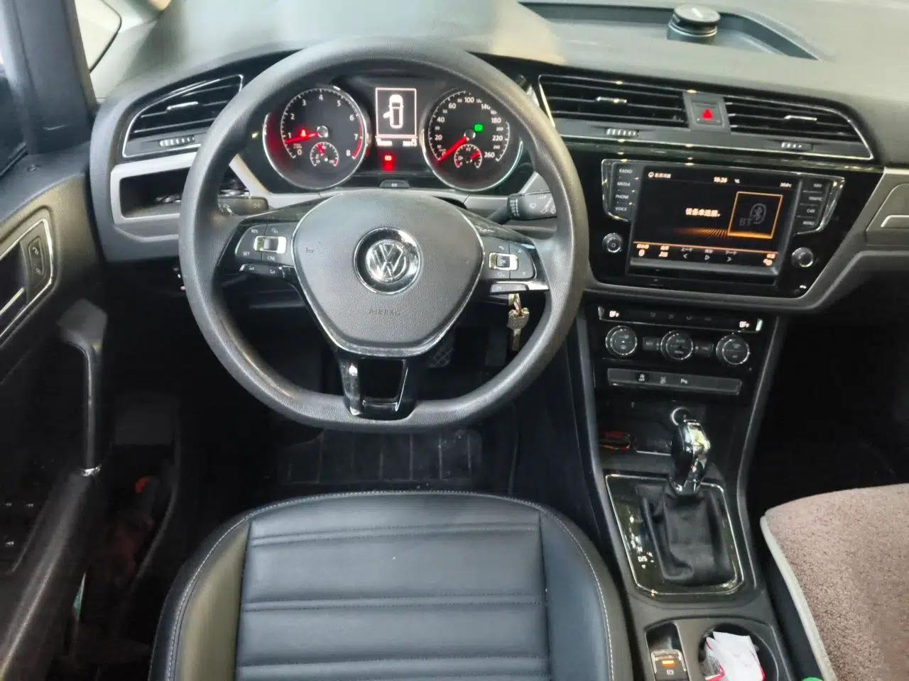 Volkswagen Touran 2018 Volkswagen Touran L 280TSI DSG Comfort Edition 7 Seats China V Emission Standard — миниатюра 10