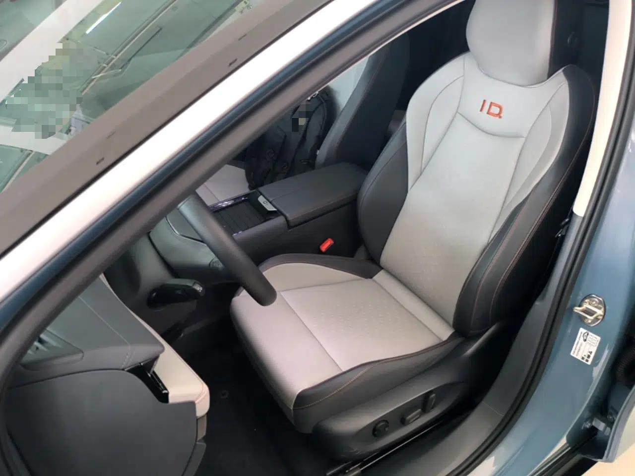 Volkswagen ID.7 VIZZION 2024 AIR model — миниатюра 17