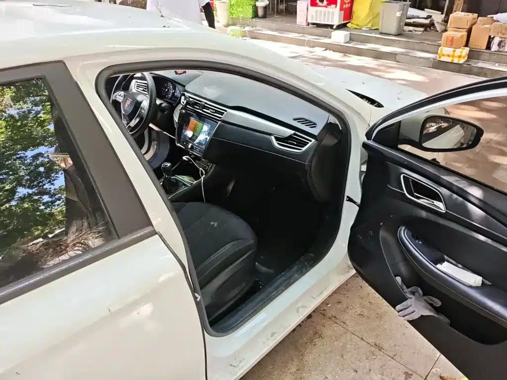 Roewe i5 2020 1.5L Manual 4G Connected Leading Edition — миниатюра 21