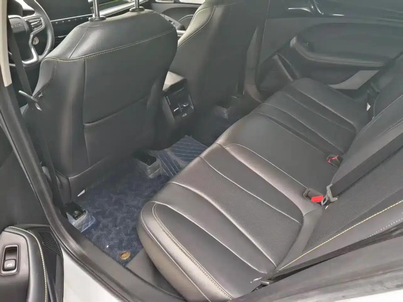 Roewe i5 2021 1.5L CVT Comfort Edition — миниатюра 13