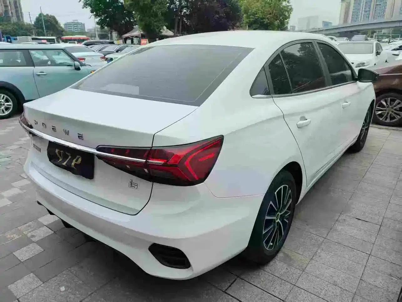Roewe i5 2021 1.5L CVT Comfort Edition — миниатюра 8