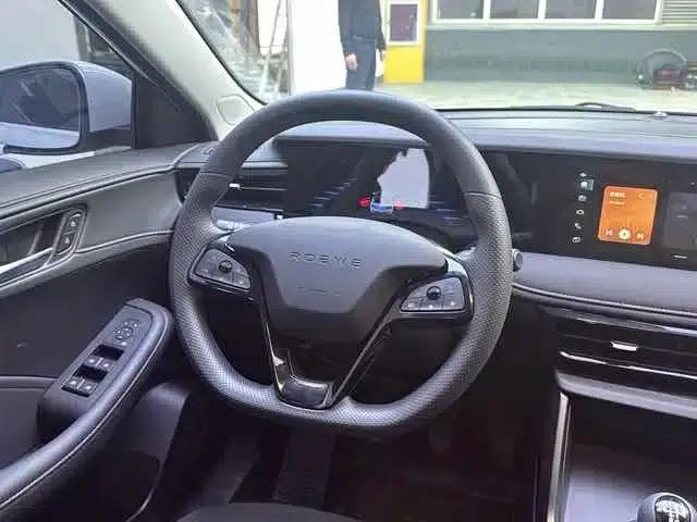 Roewe i5 2026 1.5L Manual Comfort Edition — миниатюра 15