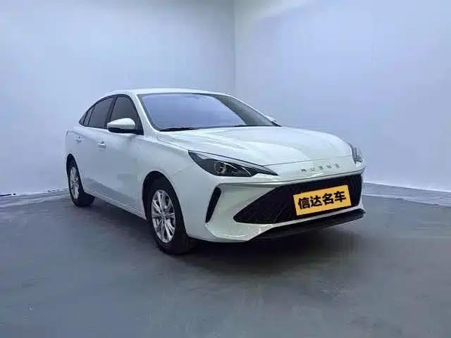 Roewe i5 2026 1.5L Manual Comfort Edition — миниатюра 3