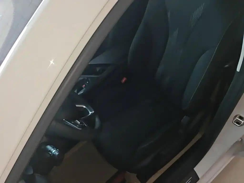 Roewe i5 2021 1.5L CVT Platinum Edition — миниатюра 15