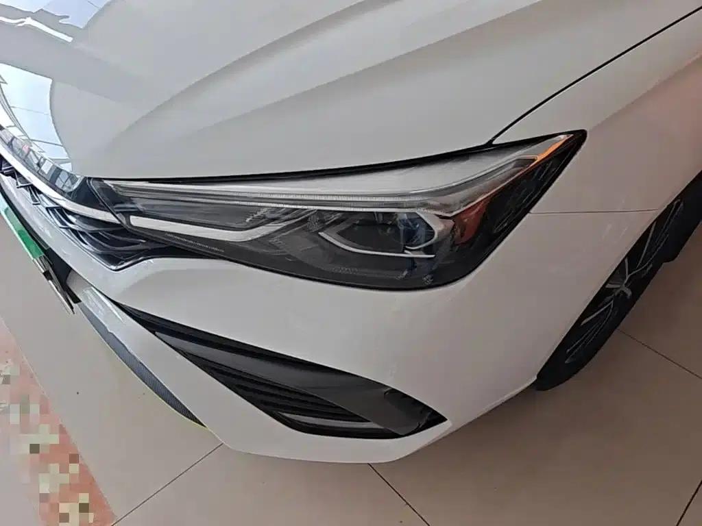 Roewe i5 2021 1.5L CVT Platinum Edition — миниатюра 24