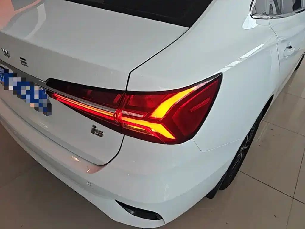Roewe i5 2021 1.5L CVT Platinum Edition — миниатюра 8